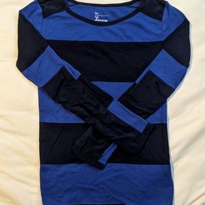 GAP Bowery size SMALL